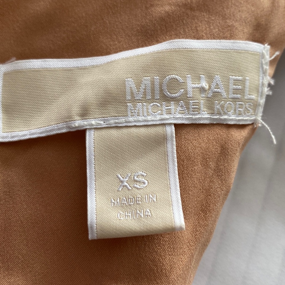 Women dress - Picture 7 of 8